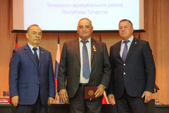 Медалью РТ «За заслуги в развитии местного самоуправления в Республике Татарстан» награждены тетюшане