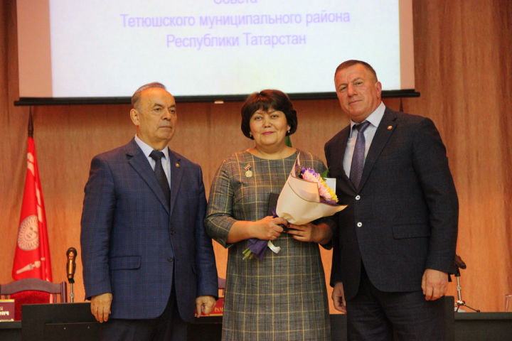 Почетное звание «Заслуженный учитель Республики Татарстан»&nbsp;присвоено учителю Тетюшской средней школы № 1