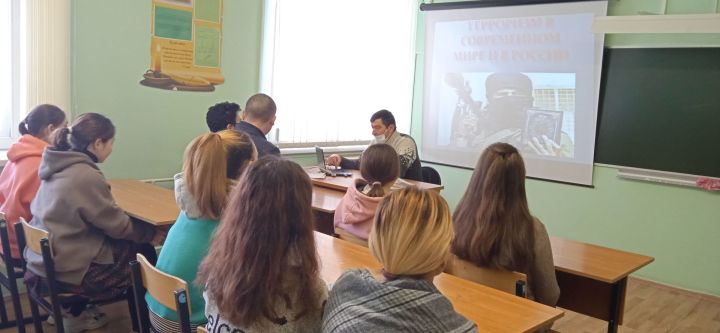 В Тетюшской татарской школе провели мероприятие «Мы против экстремизма и терроризма»
