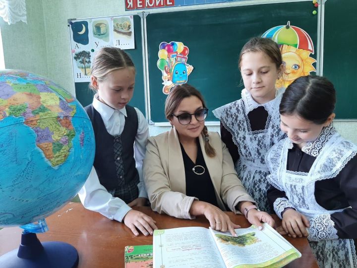 Алия Зиганшина стать педагогом мечтала с детства