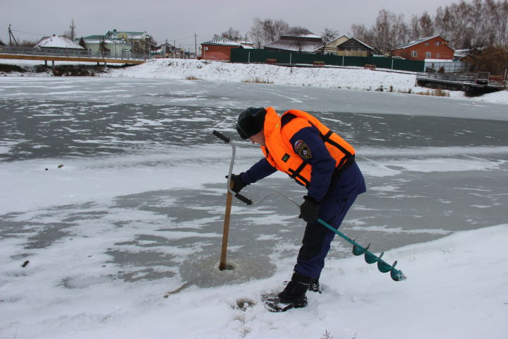 Тонкий и хрупкий лед ежегодно становится причиной гибели татарстанцев