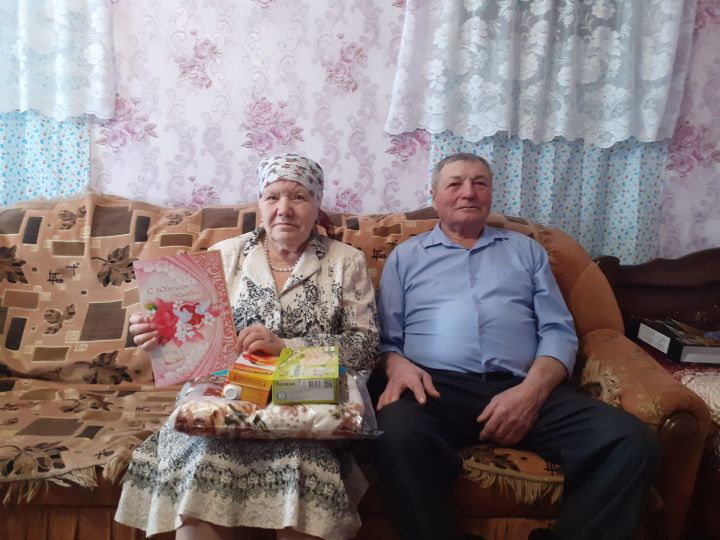 В селе Урюм 50-летний юбилей совместной жизни отметили супруги Трифоновы