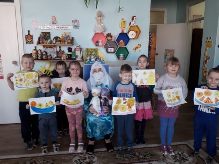 В детском саду «Сказка» провели мероприятия, посвященные Году родных языков и народного единства в РТ