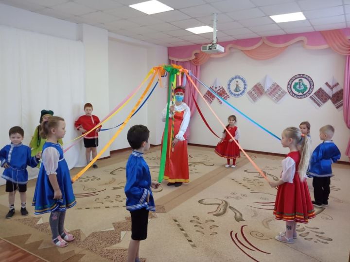 В детском саду «Рябинушка» проводятся праздничные мероприятия