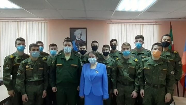 В Тетюшской кадетской школе-интернат был проведен Парламентский урок