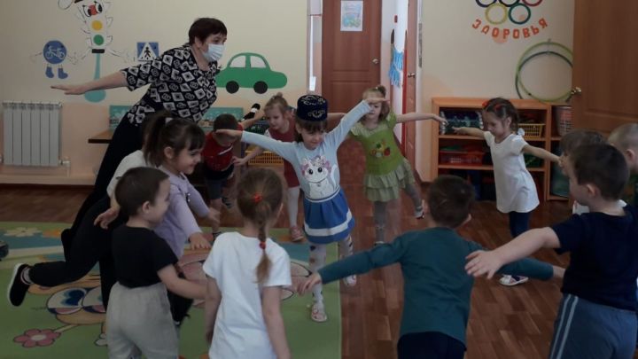 В Тетюшах в детском саду "Рябинушка" был проведен день татарских народных подвижных игр