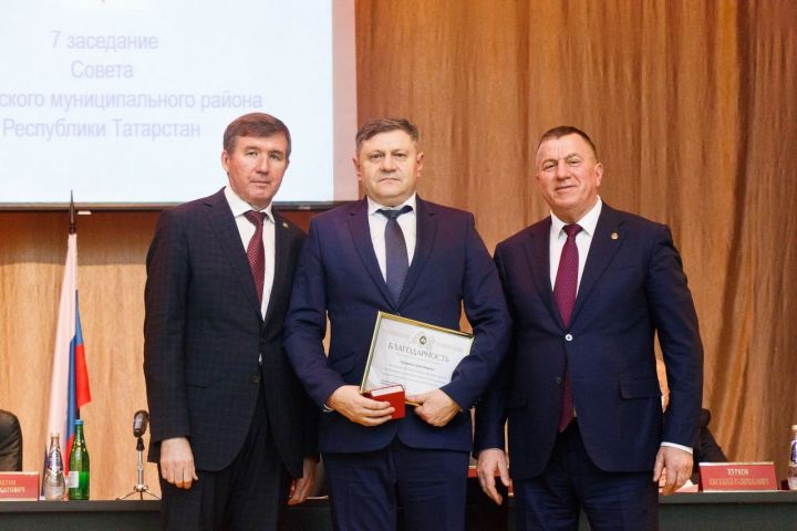 Благодарностью министра экономики РТ награжден директор Тетюшского механического завода