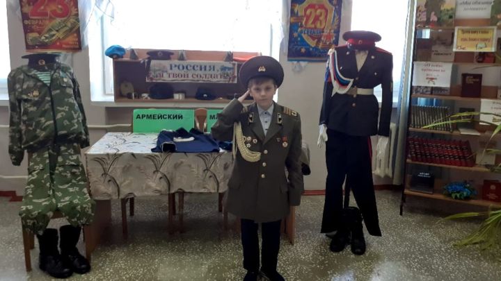 В Богдашкинской школе организовали «Армейский магазинчик»