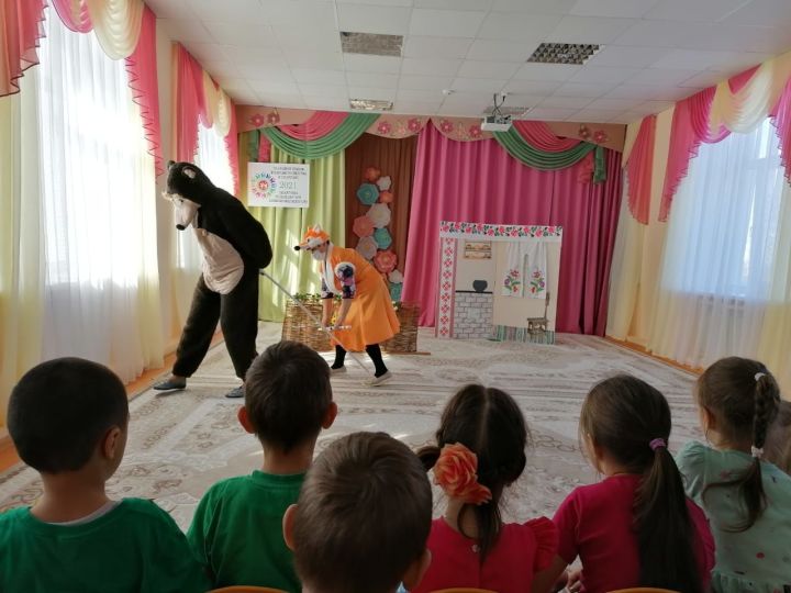 В Тетюшах в детсаду поставили спектакль по мотивам мордовской народной сказки