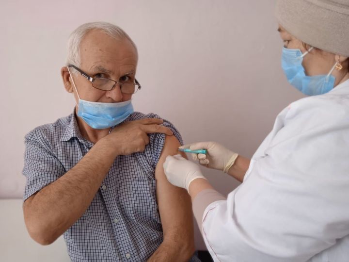 В Тетюшском районе продолжается  вакцинация от коронавируса