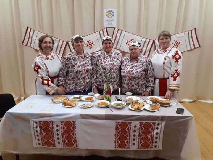В Киртелинском Доме культуры представили мордовский обряд «Эрьбань салмат»
