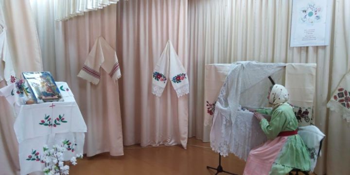 Сотрудники Большешемякинской поселенческой библиотеки провели чувашский обряд «Каша младенца»