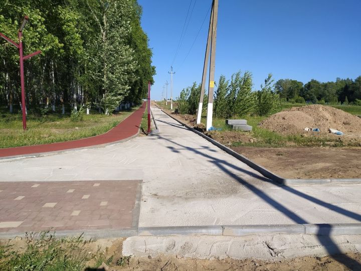 Реконструкция парка Победы в Тетюшах продолжается