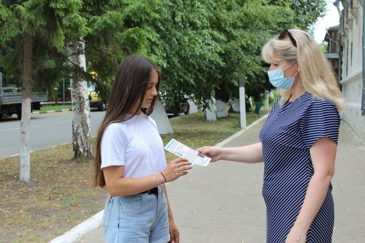 Сотрудники Детской библиотеки в Тетюшах провели акцию «Не отнимай у себя завтра»