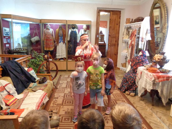 Поход воспитанников детского сада «Сказка» в Музей истории Тетюшского края