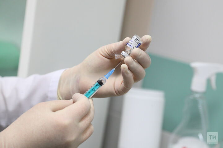 Татарстанским женщинам рассказали о вакцинации от Covid-19 во время беременности