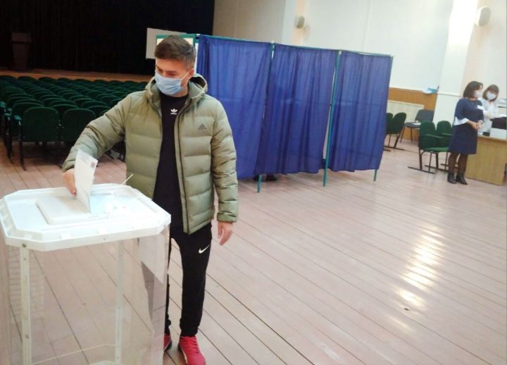 Руслан Тазеев: Проголосовать на выборах - это не просто важный долг, а наше право