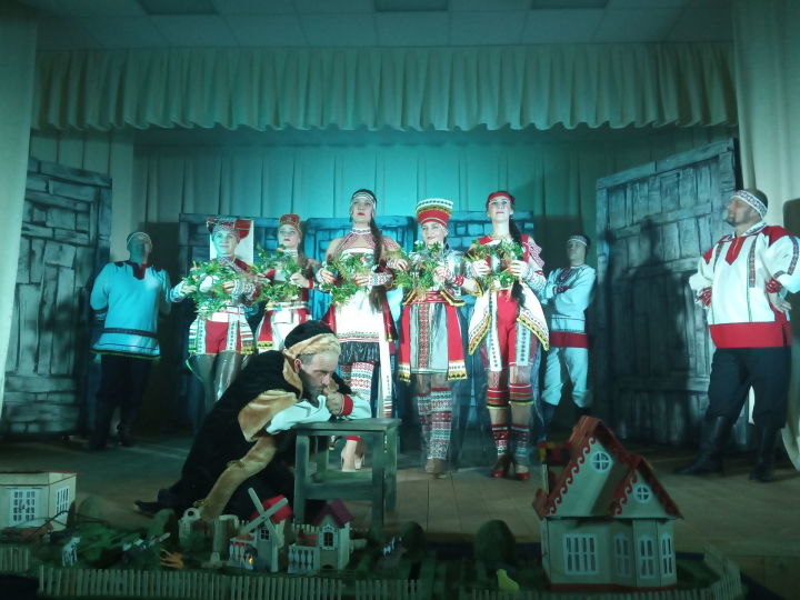 Артисты театра  выступили в Киртелях