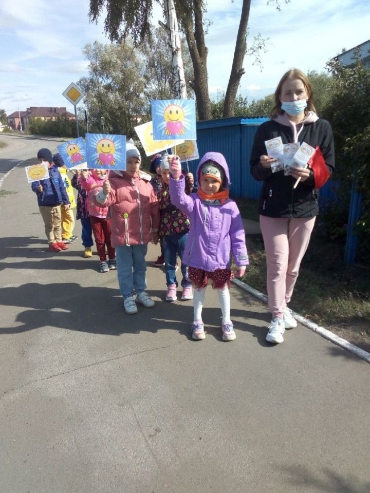 Тетюшские детсадовцы подготовили листовки "Мы против терроризма"