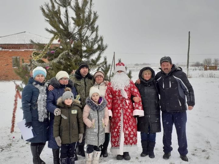 С Новым Годом поздравили жителей села Кадышево