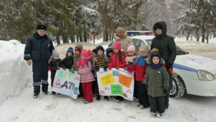 В Тетюшах прошла акция «Водитель, ты тоже родитель»