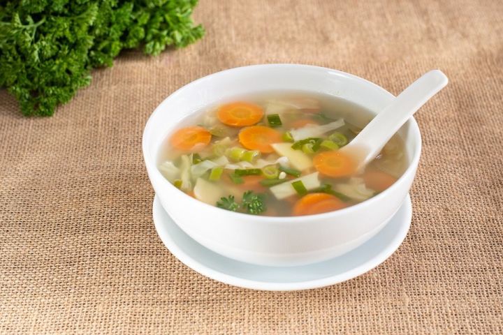 Советуем приготовить: овощной суп с перловой крупой