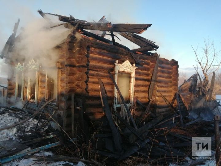 В Татарстане при разборе пожарища обнаружено тело женщины