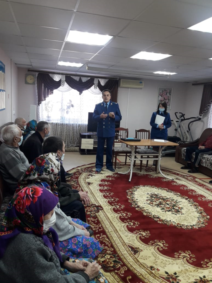 Прокурор Тетюшского района посетил дом-интернат для престарелых и инвалидов