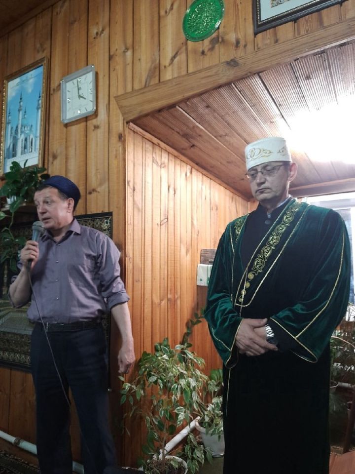 В мечети села Кляшево прошли богослужения в честь светлого праздника Ураза-байрам