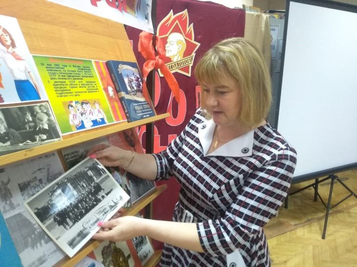 Горожанка Евгения Кириллова работает в Центральной библиотеке более десяти лет
