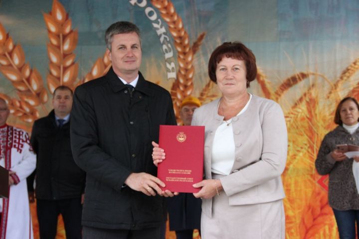 Почетной грамотой Государственного Совета Чувашской Республики награжден коллектив школы