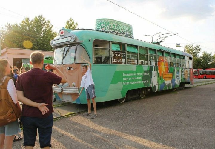 В Казани проехаться на экскурсионном трамвае «Тюбетейка» можно до 10 сентября