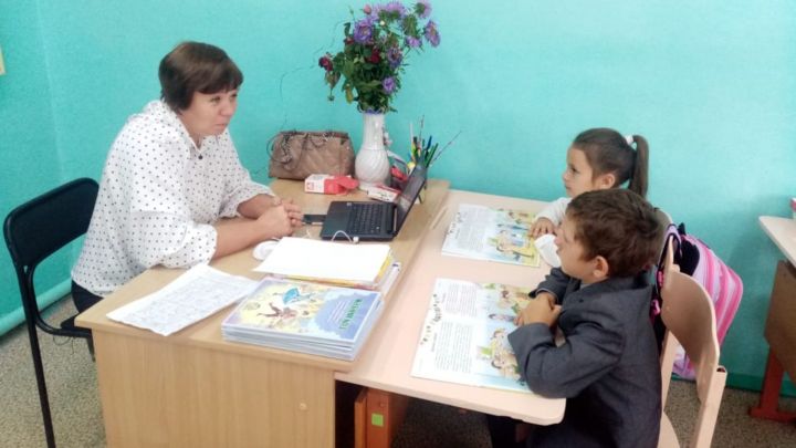 Понедельник в школах Тетюшского района РТ начался с первого внеурочного занятия
