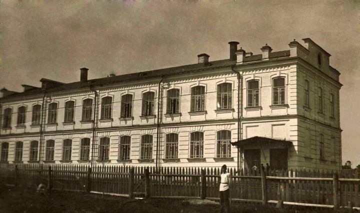 Выпускники разных лет делятся воспоминаниями из студенческой жизни: Тетюшский колледж