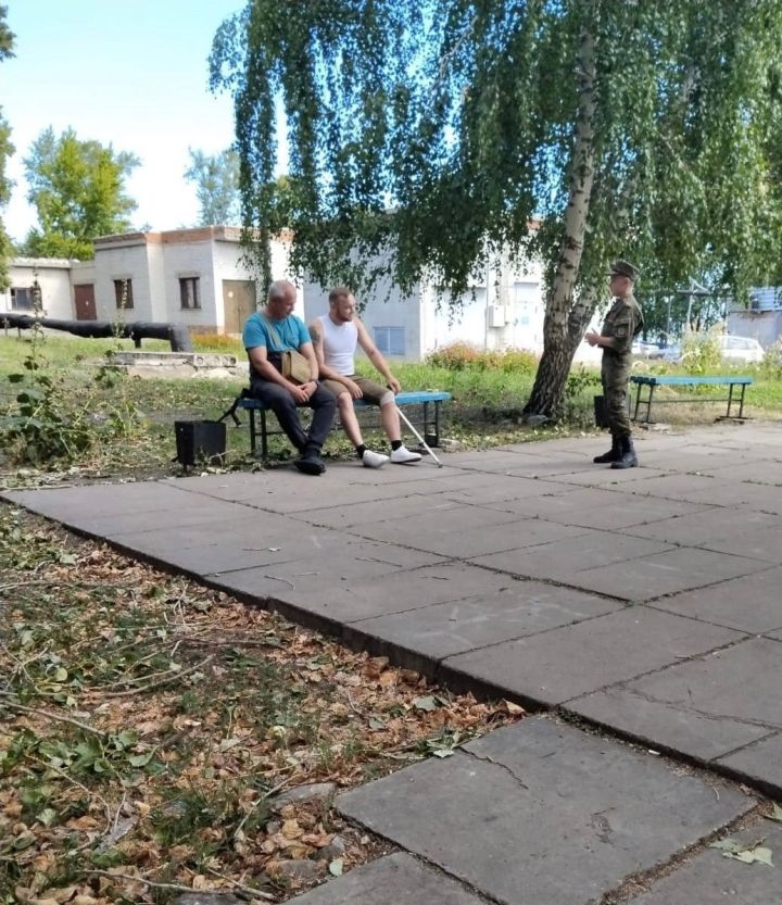 Воспитанник Тетюшской кадетской школы-интерната посетил военный госпиталь в Ульяновске