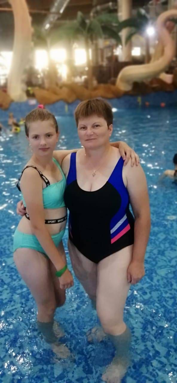 Оксана Фадина и её внучка Диана