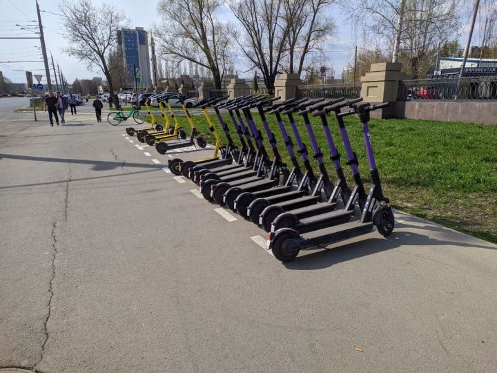 В Казани на короткий срок введут ограничения на движение электросамокатов и велосипедов