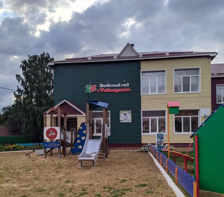Детсад «Рябинушка» посетили сотрудники природоохранного заповедника «Долгая Поляна»