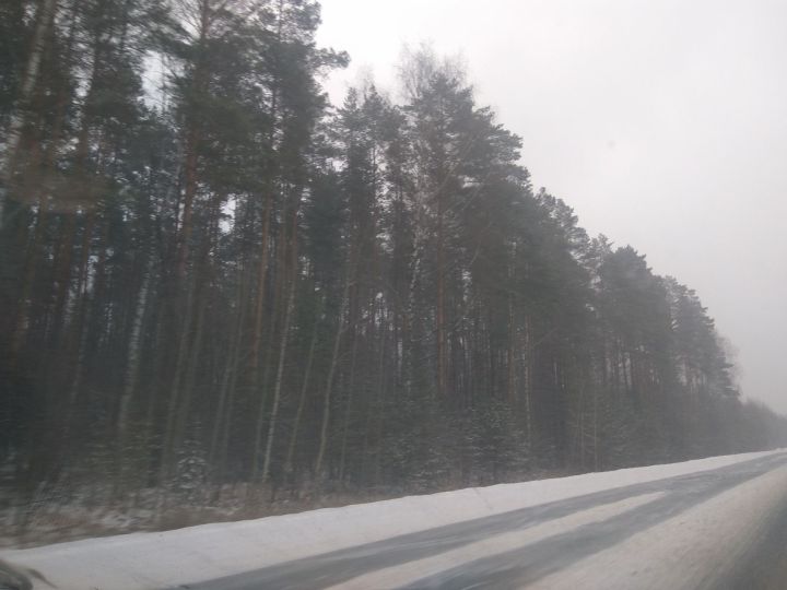 В Челнах для водителей, застрявших на трассе М7, организовали горячее питание