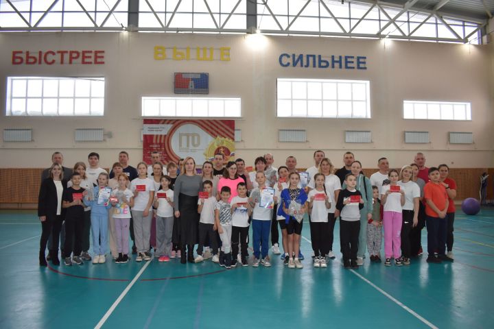 В СОК «Барс» состоялся районный фестиваль «Мама, папа, я – спортивная семья»