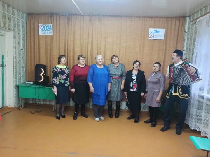 В Лаптевском СДК состоялась праздничная программа «Праздник дружной семьи»