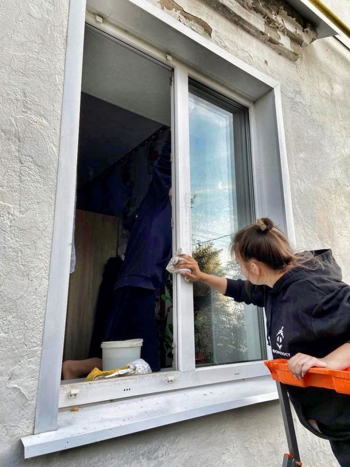Волонтеры Тетюшского сельхозтехникума помогают пожилым людям