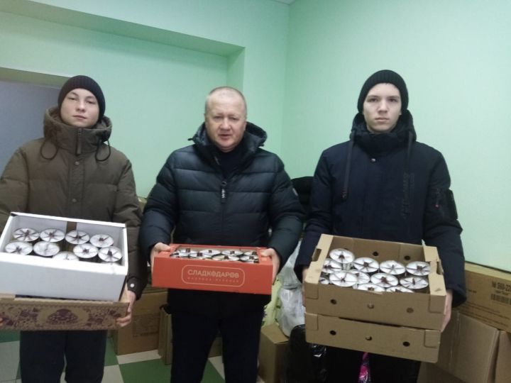 Учащиеся Тоншерминской школы делали заготовки окопных свечей