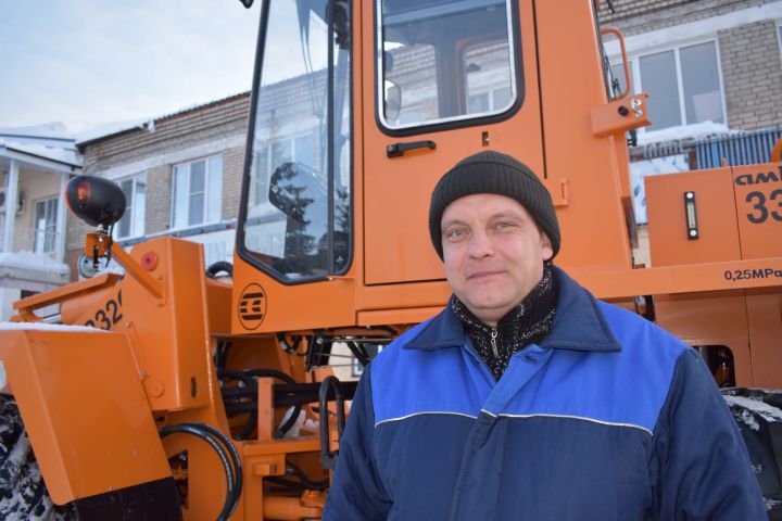 Николай Коробов: Миңа күп кенә техникада эшләргә туры килде, стажым 20 елдан артык