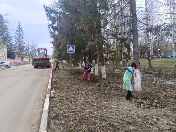 В детском саду «Малыш» прошел весенний субботник