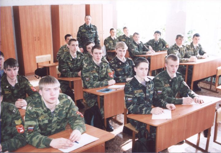 20 лет назад первым воспитателем кадетского класса стал Алексей  Маркелов