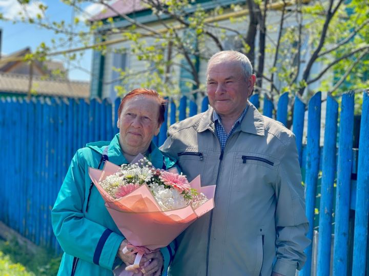 Супруги Михаил и Валентина Борисовы из Тайба-Таушево отмечают золотой юбилей