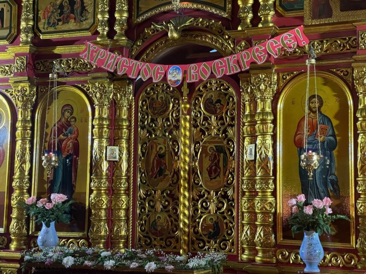 В Тетюшах, в Троицком соборе, состоялось Пасхальное богослужение