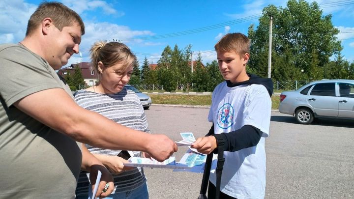 В Тетюшах провели уличную акцию «Моя жизнь - мой выбор»