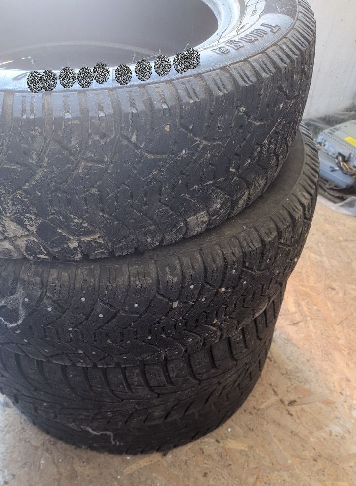 В Пролей Кашах Тетюшского района у сельчанина похитили пять колес от авто